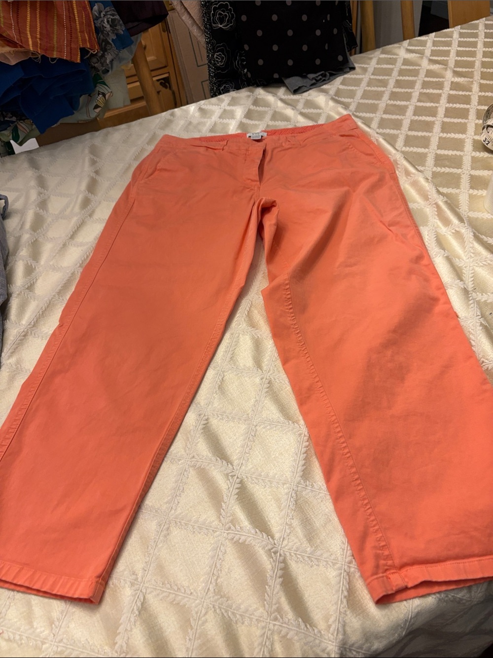 Crown &Ivy Charlotte Coral Cropped Pants